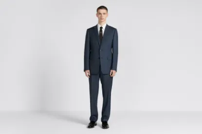 Picture of ADJUSTED-FIT SUIT